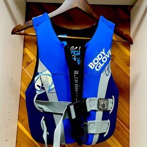 Body Glove youth life vest 50-90 lbs